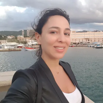 Dina B.